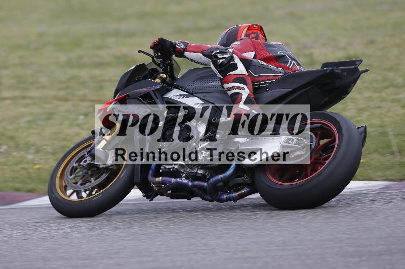 /09 19.04.2026  Caremotion get faster ADR/Gruppe gelb/818